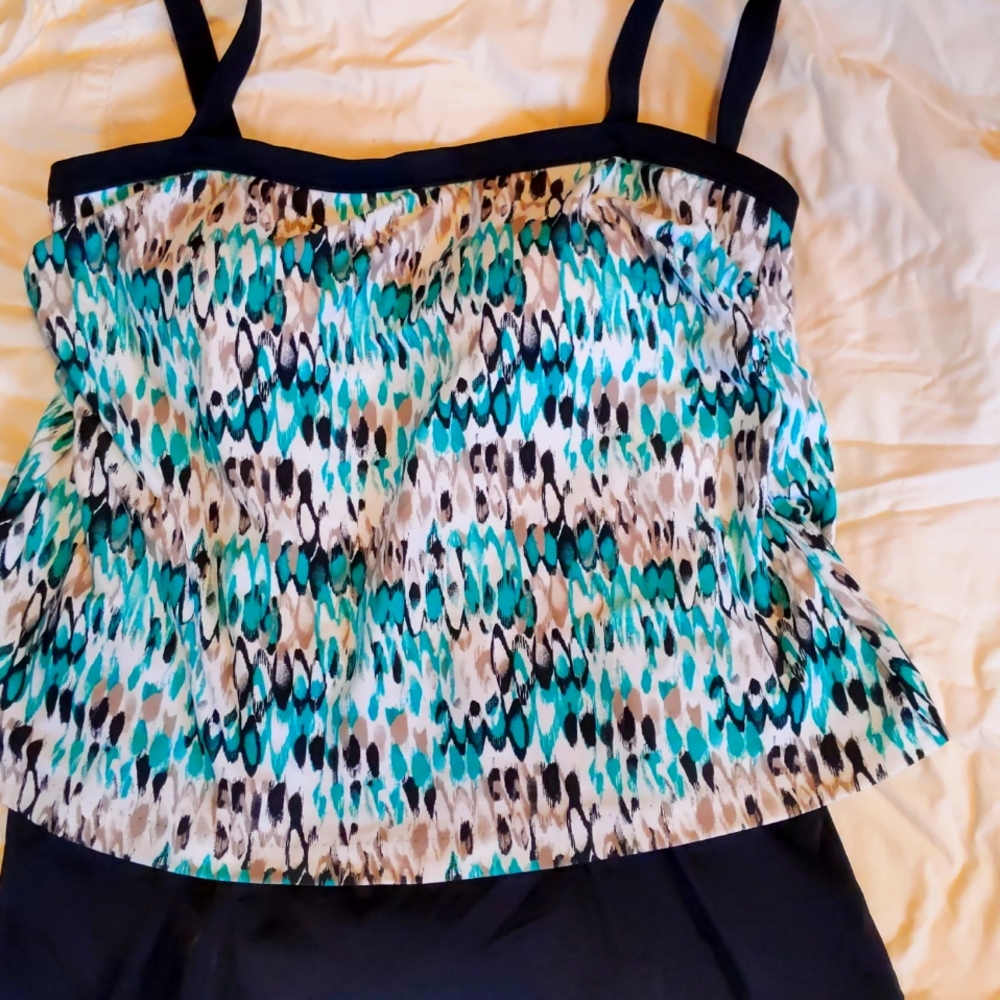 1 piece swimsuit, le cove, sz 16